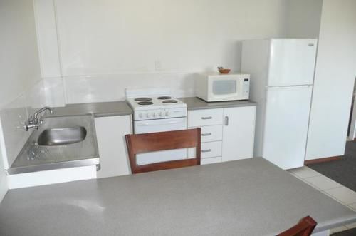 Ocean Breeze Apartments Μπόουεν Εξωτερικό φωτογραφία